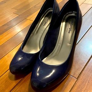 Navy blue heels